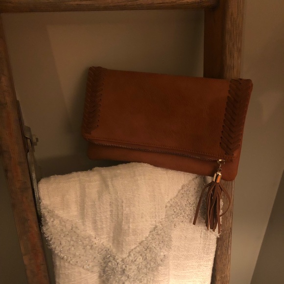 Clutch - Picture 1 of 5